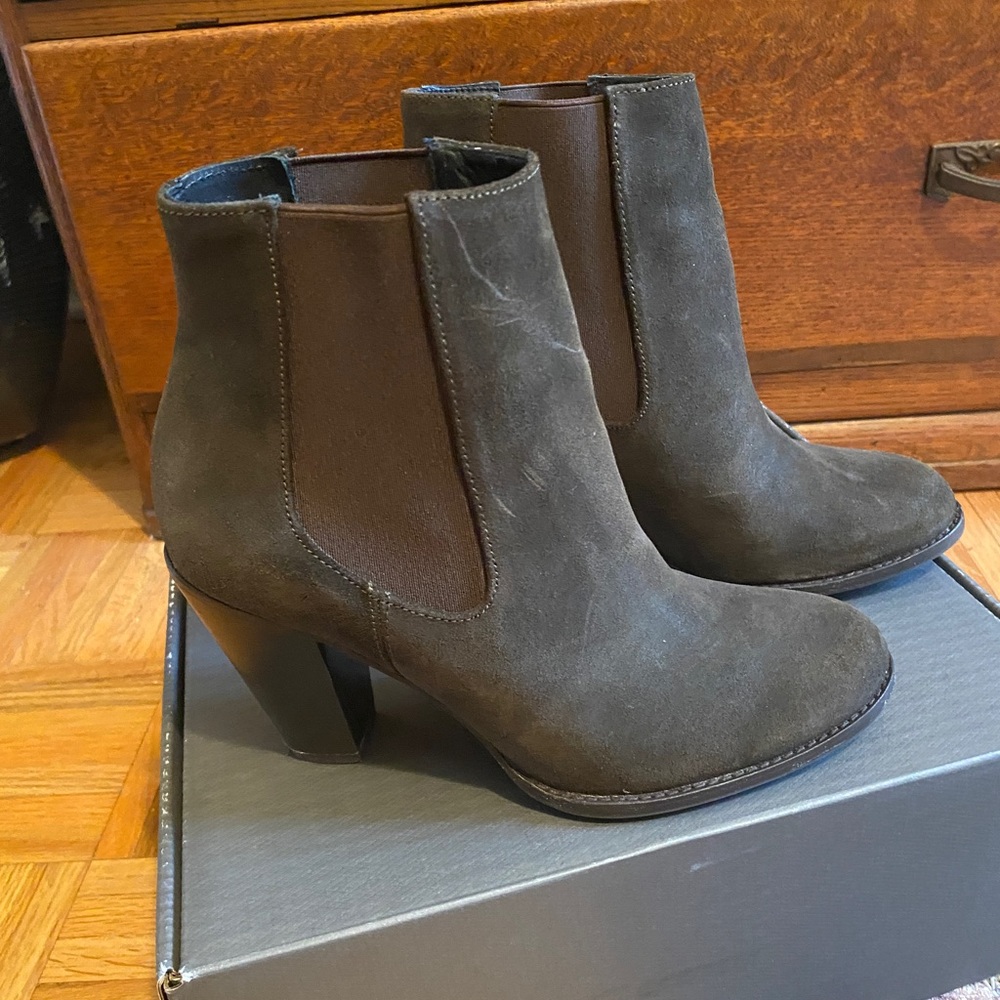 Thursday Chelsea Boots